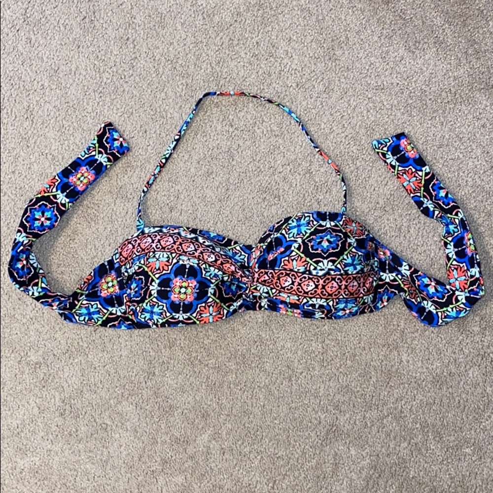 Women’s Swimsuit Top